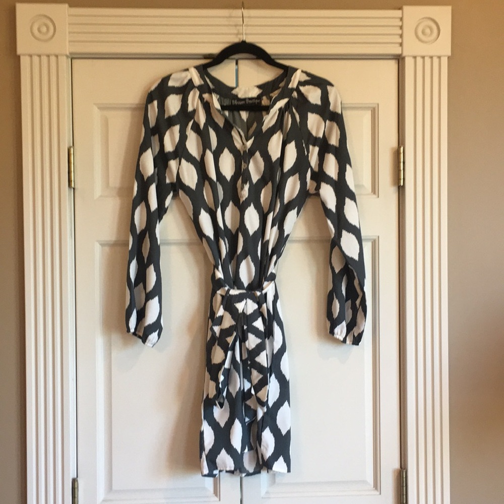 🌞Tunic with tie waist🌞